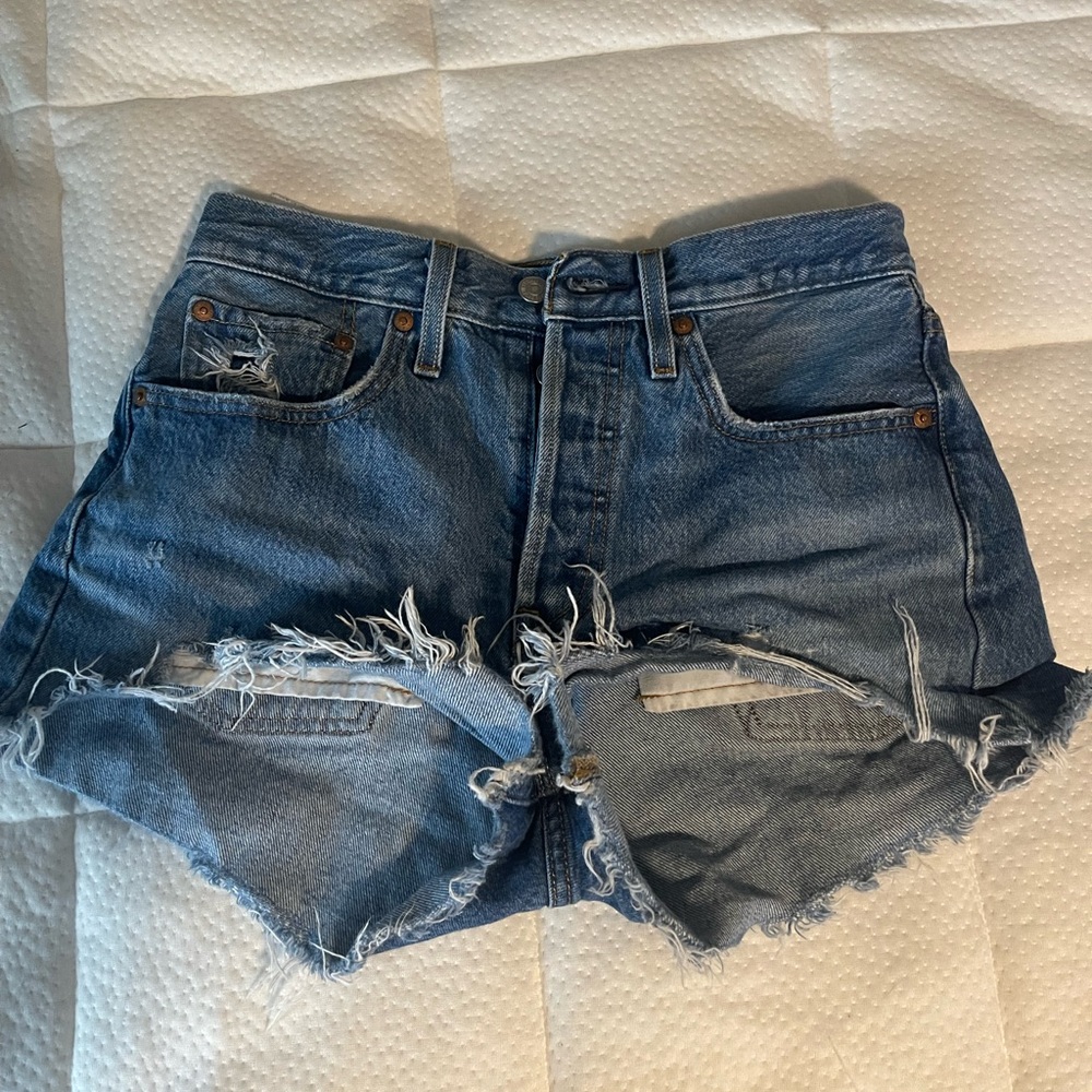levi 501 shorts